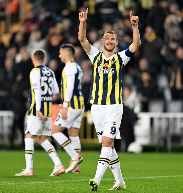 Fenerbahçe Forması Giymesinin Bilinmeyen Nedenleri [2026 Güncellemesi] - Kapak Görseli